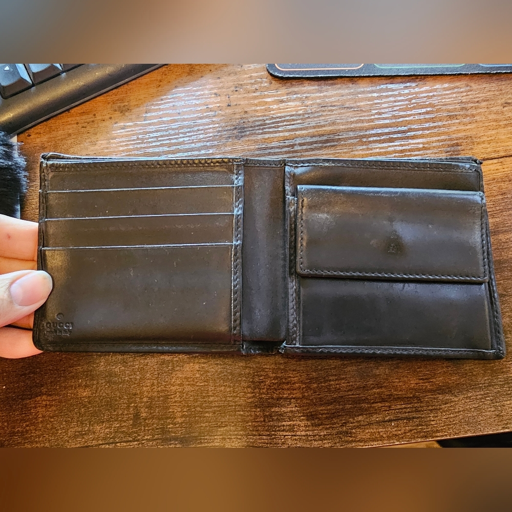 Gucci Wallet - Picture 9 of 12